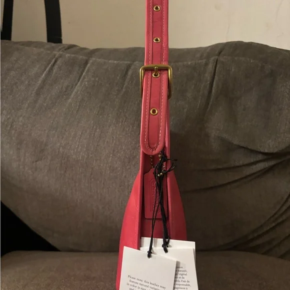 NWT Rare Coach Ergo in Bright Carmine Red Pink Original Natural Leather C3855 - Picture 4 of 6